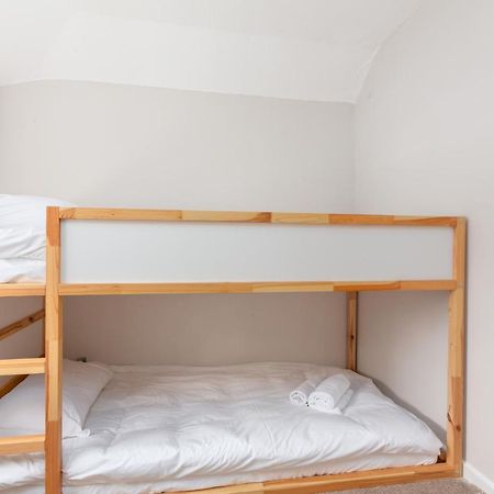 Charles Alexander Short Stay - Moorway House Poulton-le-Fylde Екстериор снимка