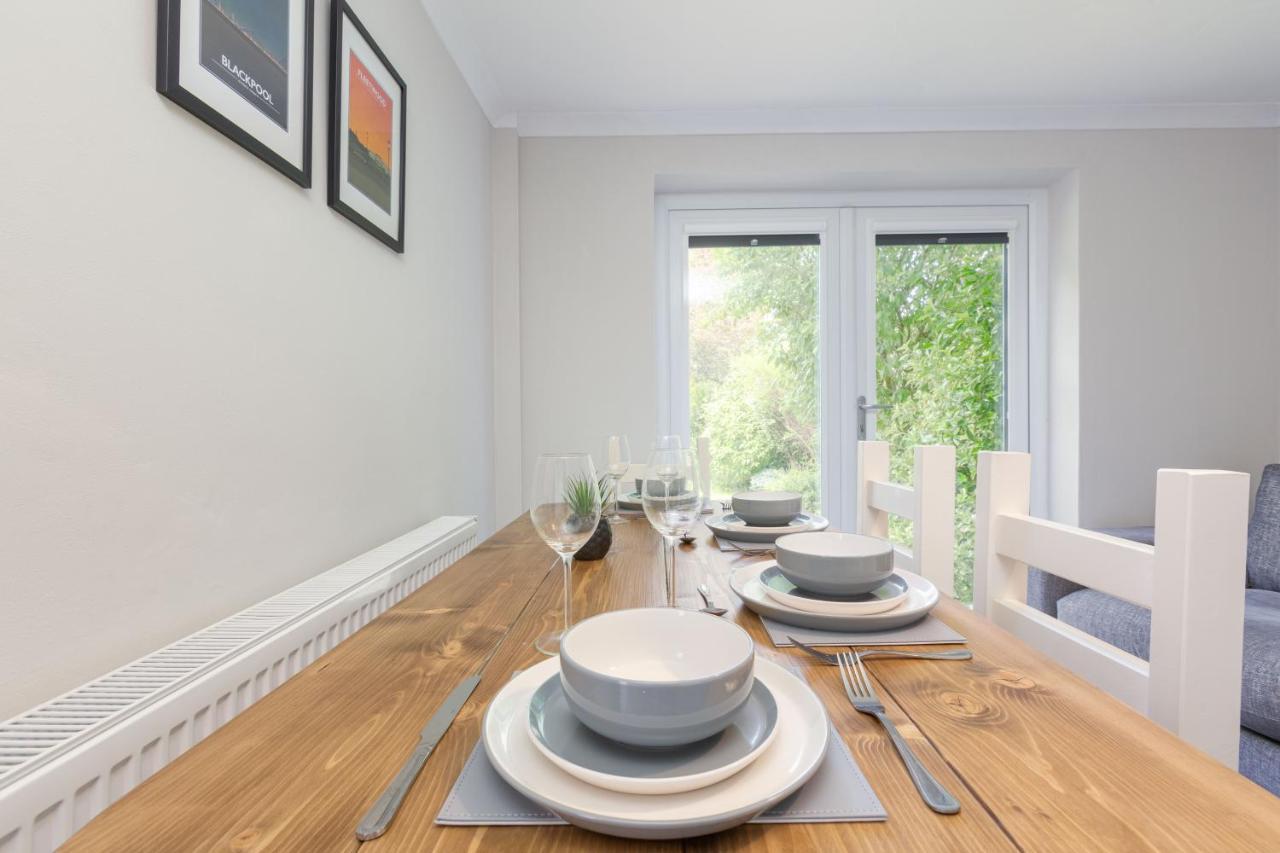 Charles Alexander Short Stay - Moorway House Poulton-le-Fylde Екстериор снимка